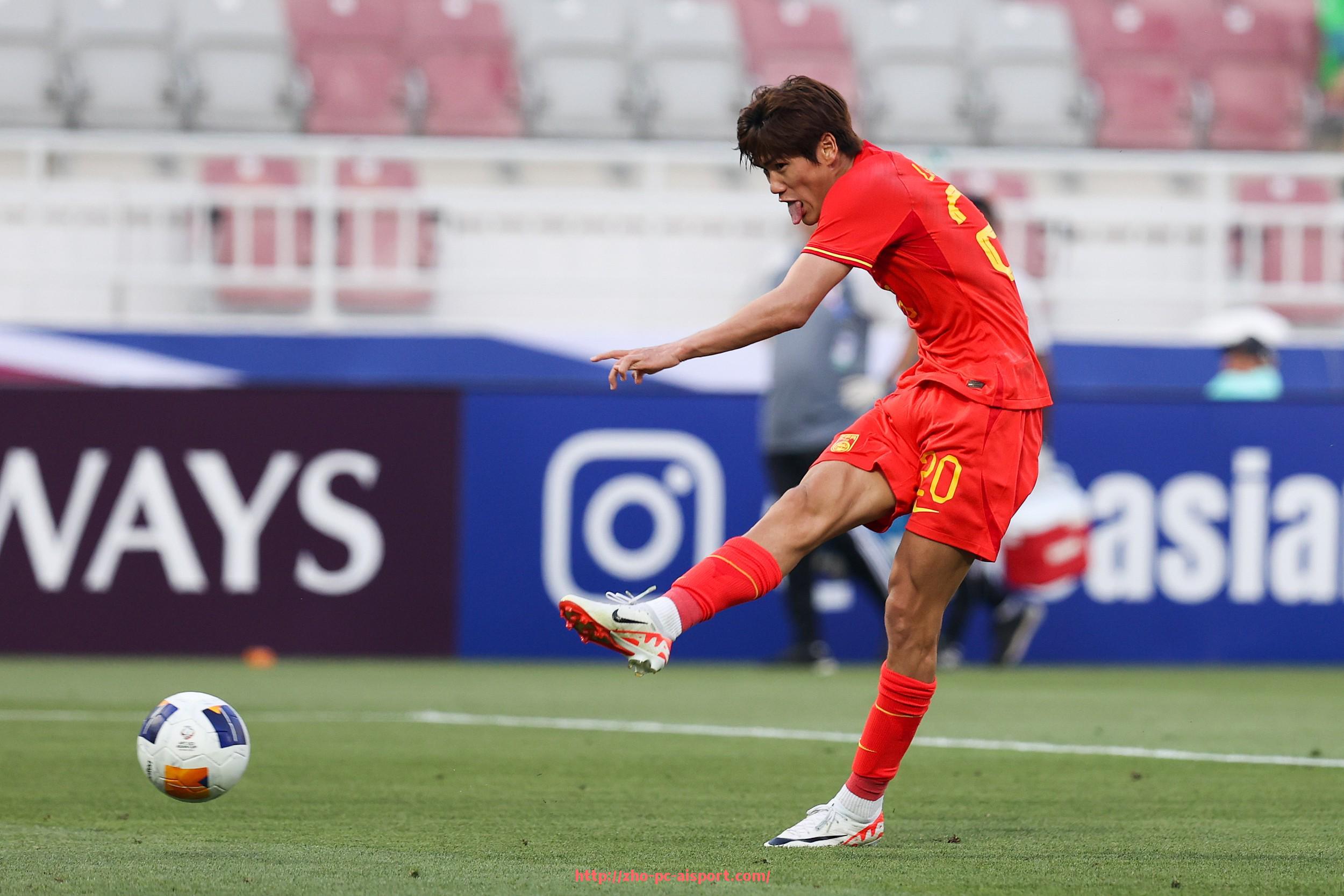 爱体育-NBA球员凯尔·洛瑞个人成就与职业发展路线分析